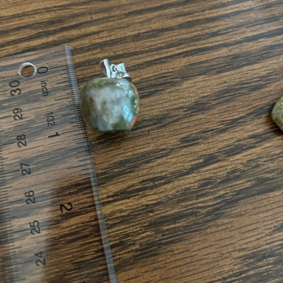 Pendants - Picture 2 of 3